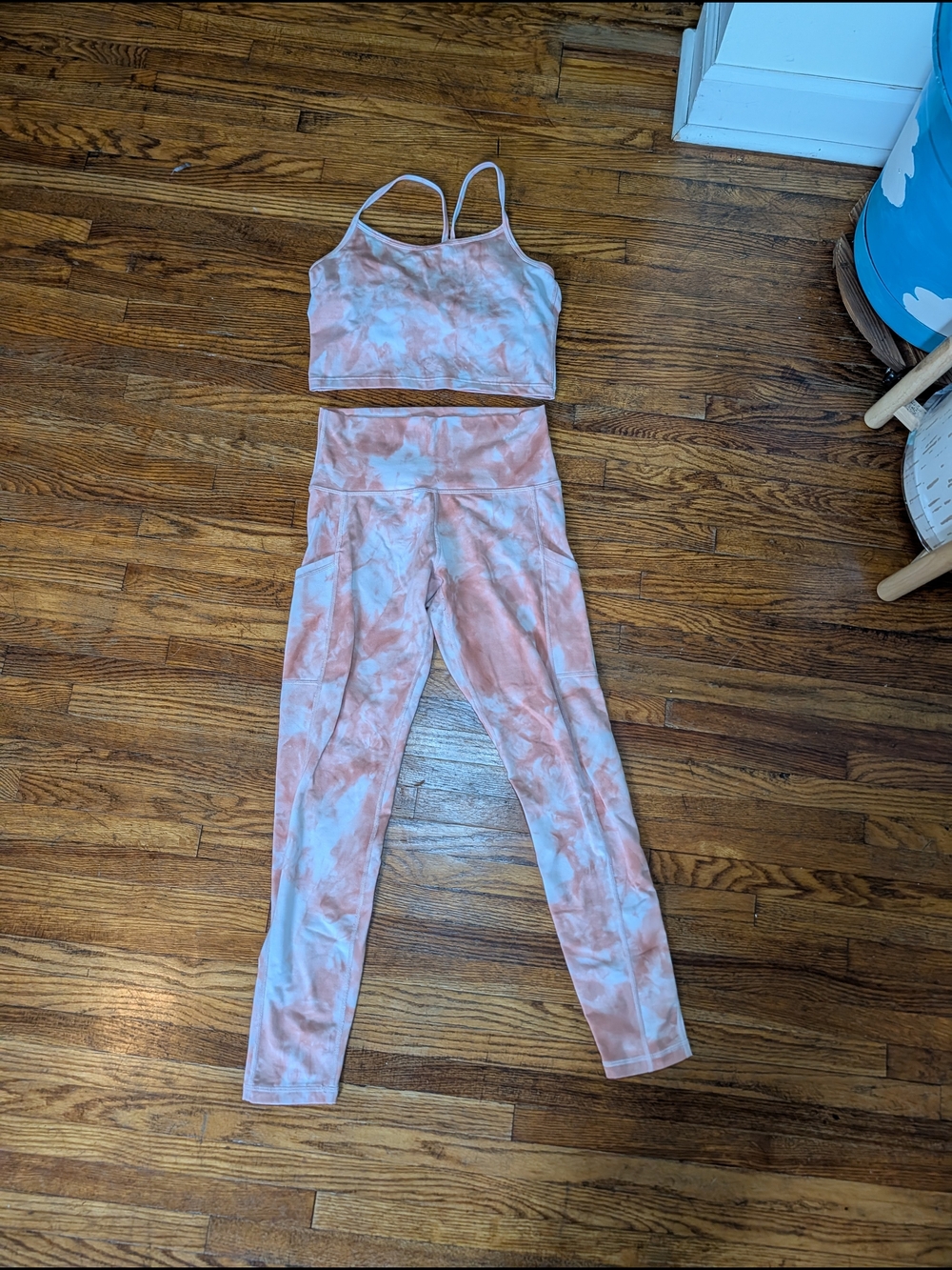 Tie-Dye High-Waist Leggings & Crop Bra Set — Pink